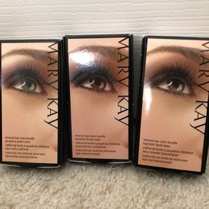 Mary Kay Eye Color Bundle. Please specify the shade you’re interested in.